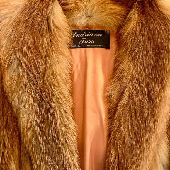 Luxurious, Fluffy and Silky Red Fox Coat, Medium - Picture 6 of 6